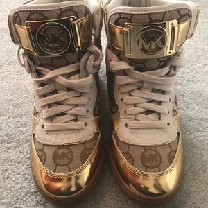 Michael Kors wedge boot